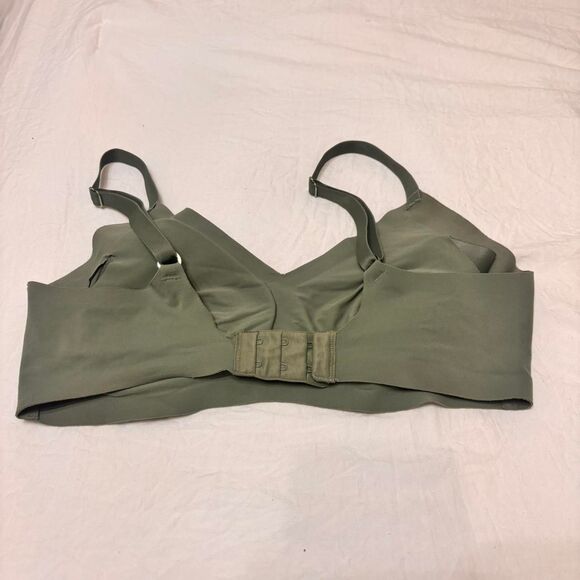AERIE Seamless Hunter Green Women's Medium Comfortable Adjustable Initmates Bra - Picture 2 of 2